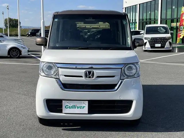 ホンダ Ｎ ＢＯＸ G･L ホンダセンシング カッパーブラウンスタイル 奈良県 2019(令1)年 2.5万km プラチナホワイトパール Panasonicナビ（CN-RE05D）/（フルセグ/BT/CD/DVD）/レーダークルーズコントロール/バックカメラ/衝突軽減システム/レーンキープアシスト/後方コーナーセンサー/両側パワースライドドア/後席サンシェード/ドライブレコーダー/ETC/前方ドライブレコーダー（CA-DR02SD）/取り扱い説明書/スペアキーX1