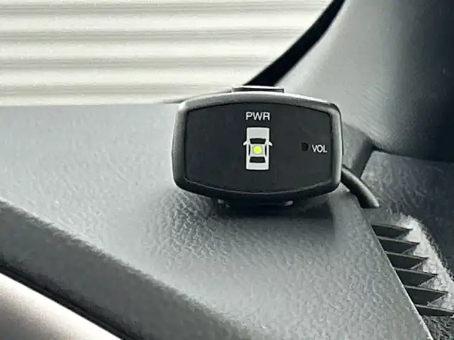 トヨタ ヴォクシー ハイブリッド ZS 煌Ⅱ 三重県 2016(平28)年 2.7万km ブラック /純正9型ナビ（フルセグ/CD/DVD/BT/AM/FM/SD)// バックカメラ //12.8型フリップダウンモニター //両側パワスラ //LEDヘッドライト //前後コーナーセンサー //オートマチックハイビーム //トヨタセーフティーセンス//レーンキープアシスト//TVキャンセラー//スマートキー