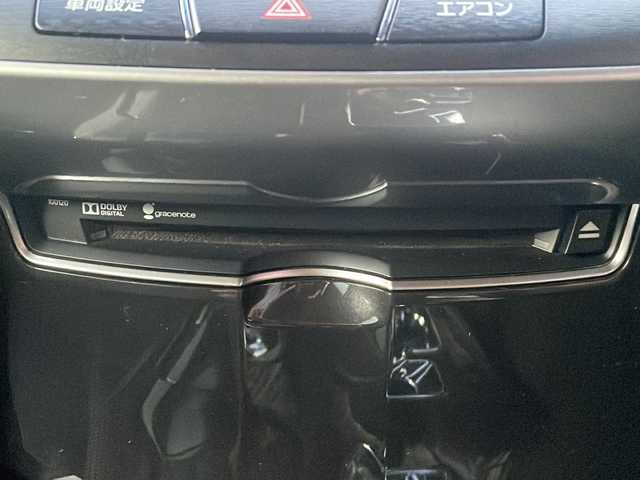 トヨタ クラウン ハイブリッド アスリートS 広島県 2014(平26)年 8万km プレシャスブラックパール 禁煙車/OP18インチアルミホイール/クルーズコントロール/純正ナビ/・フルセグ/CD/DVD/Bluetooth/USB/バックカメラ/革巻きステアリング/ステアリングヒーター/オートライト/HIDヘッドライト/フォグランプ/パワーシート/レザーシートパッケージ/・本革シート/・前席シートヒーター/ベンチレーション/ETC/ドアバイザー/W+サイド+カーテンエアバック