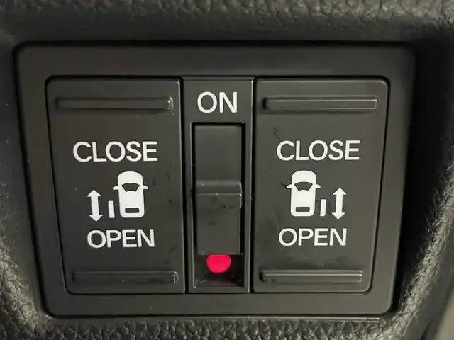 ホンダ Ｎ ＢＯＸ カスタム G L ターボ ホンダセンシング 大阪府 2018(平30)年 2.8万km プラチナホワイトパール 純正8incナビTV バックカメラ 両側パワースライドドア ハーフレザー レーダークルコン 衝突軽減ブレーキ レーンアシスト スマートキー プッシュスタート ドライブレコーダー ETC