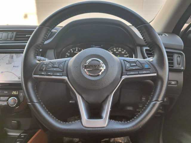 日産 エクストレイル ハイブリッド 20Xi レザーエディション 岩手県 2020(令2)年 5.6万km ブリリアントホワイトパール 純正9インチSDナビ　/フルセグ　/アラウンドビューモニター　/ステアリングリモコン　/デジタルインナーミラー　/フォグランプ　/電動格納ミラー　/ＡＶＨ　/後側方車両検知警報　/ハンズフリーパワースライドドア