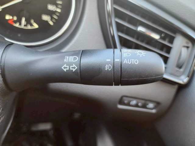 日産 エクストレイル ハイブリッド 20Xi レザーエディション 岩手県 2020(令2)年 5.6万km ブリリアントホワイトパール 純正9インチSDナビ　/フルセグ　/アラウンドビューモニター　/ステアリングリモコン　/デジタルインナーミラー　/フォグランプ　/電動格納ミラー　/ＡＶＨ　/後側方車両検知警報　/ハンズフリーパワースライドドア