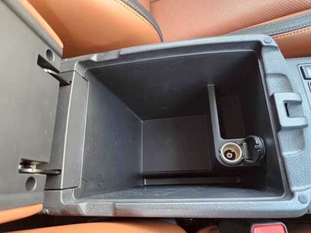 日産 エクストレイル ハイブリッド 20Xi レザーエディション 岩手県 2020(令2)年 5.6万km ブリリアントホワイトパール 純正9インチSDナビ　/フルセグ　/アラウンドビューモニター　/ステアリングリモコン　/デジタルインナーミラー　/フォグランプ　/電動格納ミラー　/ＡＶＨ　/後側方車両検知警報　/ハンズフリーパワースライドドア