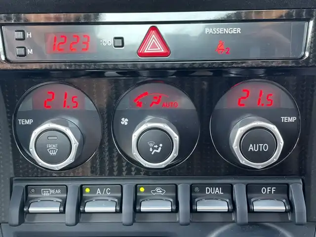 トヨタ ８６ GT リミテッド 神奈川県 2018(平30)年 1.7万km クリスタルホワイトパール 純正ナビ（NSZT-W66T）/フルセグ/Bluetooth/CD/DVD/モデリスタアルミホイール　/クルーズコントロール　/バックカメラ　/シートヒーター　/ETC　/LEDヘッドライト　/フォグライト　/オートライト　/スマートキー/プッシュスタート　/スペアキー　/純正フロアマット　/パドルシフト/ABS/横滑り防止装置/保証書/取扱説明書