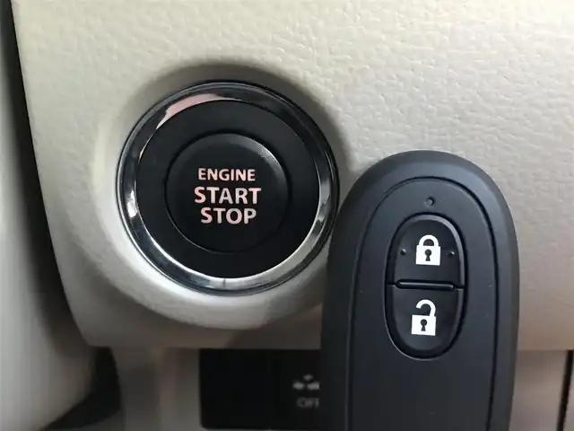 スズキ ラパン X 富山県 2018(平30)年 7.1万km アーバンブラウンパールメタリック 4WD/カーオーディオ/衝突被害軽減ブレーキ/シートヒーター/プッシュスタート/スマートキー/スペアキー１本/オートライト/ベンチシート/横滑り防止装置/ドアバイザー/ウインカーミラー/純正ナフロアマット