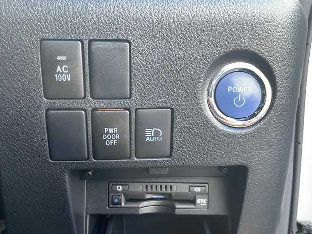 トヨタ アルファードハイブリット S タイプゴールド 岩手県 2021(令3)年 6.2万km ホワイトパールクリスタルシャイン 寒冷地仕様 セーフティセンス 純正9型ナビ フリップダウン バックC フルセグ DVD再生 デジタルインナーミラー AC100Vコンセント 両側電動スライド 電動リアゲート 純正エンジンスターター オートLEDヘッドライト バイカラーフォグ 純正AW積込