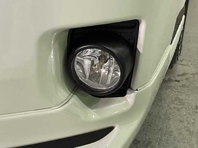 トヨタ ハイエース GL ロング 道北・旭川 2021(令3)年 4.5万km ホワイトパールクリスタルシャイン AIS検査済み/【2503028117】/ワンオーナー/4WD(切替）/MTモード付/モデリスタフロントエアロ/フロントフォグランプ/LEDヘッドライト/オートライト/片側パワスラ/純正フロアマット/スマートキー/AC100V電源/フルセグ/ETC(通常）/Wエアコン/盗難防止装置/オートマチックハイビーム/レーンキープアシスト/障害物センサー/横滑り防止/衝突被害軽減ブレーキ/17AW 5次元パンテーラ（社外）/グッドイヤー　イーグル#1　ナスカー（社外）/1.5インチローダウンキット（社外）/玄武　レゾネーターキャンセラー（社外）/黒木目調インテリアパネル（社外）/BratオリジナルUSBソケット（社外）/社外パーツ取付有