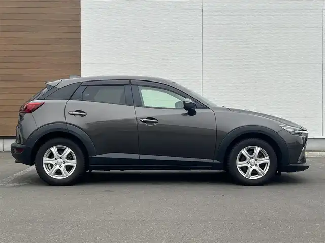 マツダ ＣＸ－３ XD 秋田県 2016(平28)年 7.9万km チタニウムフラッシュマイカ 純正ナビ/ディーゼルターボ/衝突軽減システム/４WD/フルセグ/バックカメラ/スマートキー/社外アルミ/アイドリングストップ/プッシュスタート/MTモード付AT/D席シートヒーター/ステアリングスイッチ/ドライブレコーダー/純正フロアマット/純正ドアバイザー/オートライト/オートエアコン/パワーステアリング/パワーウィンドウ/電動格納ウィンカーミラー/保証書/取扱説明書/記録簿
