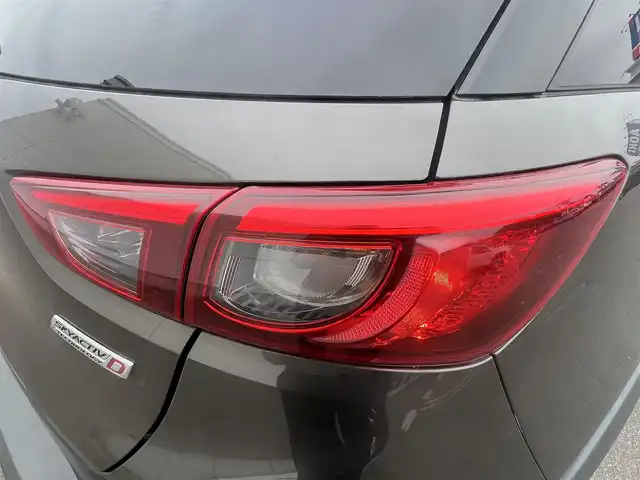 マツダ ＣＸ－３ XD 秋田県 2016(平28)年 7.9万km チタニウムフラッシュマイカ 純正ナビ/ディーゼルターボ/衝突軽減システム/４WD/フルセグ/バックカメラ/スマートキー/社外アルミ/アイドリングストップ/プッシュスタート/MTモード付AT/D席シートヒーター/ステアリングスイッチ/ドライブレコーダー/純正フロアマット/純正ドアバイザー/オートライト/オートエアコン/パワーステアリング/パワーウィンドウ/電動格納ウィンカーミラー/保証書/取扱説明書/記録簿