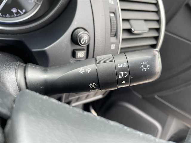 トヨタ ランドクルーザー プラド TX Lパッケージ 三重県 2014(平26)年 10.2万km ブラック 登録時101114km/禁煙車/黒革シート/ルーフレール/社外ナビ(AM/FM/CD/DVD/ワンセグ/Bluetooth)/前席シートヒーター/運転席パワーシート/前方ドライブレコーダー/ＥＴＣ/クルーズコントロール/オートライト/横滑り防止装置/電格ミラー/プッシュスタート/スマートキー×２