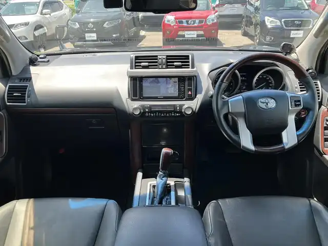 トヨタ ランドクルーザー プラド TX Lパッケージ 道南・函館 2014(平26)年 10.2万km ブラック 禁煙車/黒革シート/ルーフレール/社外ナビ(AM/FM/CD/DVD/ワンセグ/Bluetooth)/前席シートヒーター/運転席パワーシート/前方ドライブレコーダー/ＥＴＣ/クルーズコントロール/オートライト/横滑り防止装置/電格ミラー/プッシュスタート/スマートキー×２