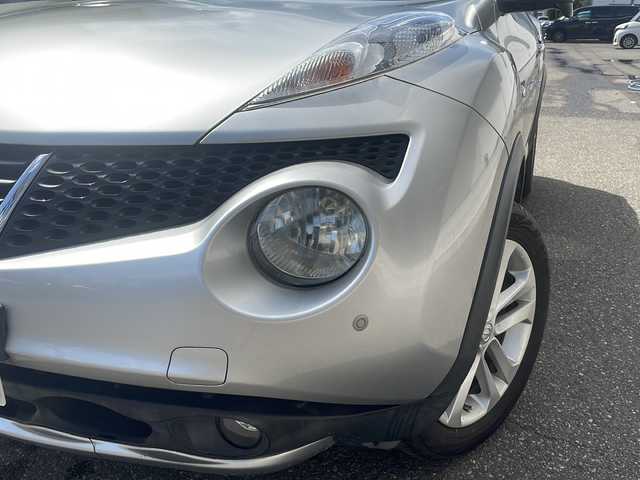 日産 ジューク 15RX 福井県 2010(平22)年 2.7万km ダイヤモンドシルバー スマートキー/プッシュスタート/HIDヘッドライト/フォグランプ/オートライト/ETC/電動格納ミラー/ステアリングスイッチ/コーナーセンサー/純正フロアマット