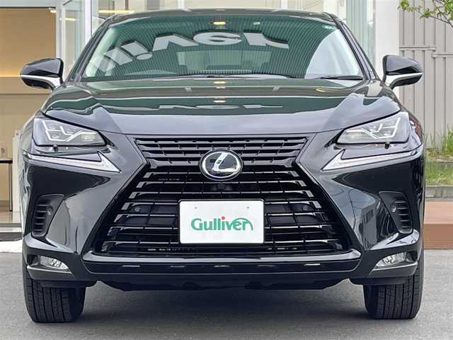 レクサス ＮＸ 300h Iパッケージ 道央・札幌 2019(平31)年 7万km グラファイトブラックガラスフレーク ・４WD/・衝突軽減ブレーキ/・純正ナビ/　CD＆BT＆USB＆TV/・バックカメラ/・サイドカメラ/・レザーシート/・パワーシート/・ブラインドスポットモニター/・パワーバックドア/・クルーズコントロール/・コーナーセンサー/・レーンキープアシスト/・純正エンジンスターター/・パドルシフト/・オートエアコン/・オートライト/・レインセンサーワイパー/・オートリトラミラー/・MT付きAT/・ビルトインETC/・ステアリングヒーター/・プッシュスタート/・スマートキー/・シートヒーター/・オートハイビーム/・純正18インチAW/・LEDヘッドライト/・純正フロアマット/・ドアバイザー/・ウィンカーミラー/・フォグライト/・スペアキー