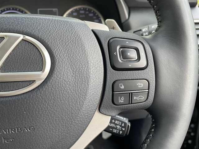 レクサス ＮＸ 300h Iパッケージ 道央・札幌 2019(平31)年 7万km グラファイトブラックガラスフレーク ・４WD/・衝突軽減ブレーキ/・純正ナビ/　CD＆BT＆USB＆TV/・バックカメラ/・サイドカメラ/・レザーシート/・パワーシート/・ブラインドスポットモニター/・パワーバックドア/・クルーズコントロール/・コーナーセンサー/・レーンキープアシスト/・純正エンジンスターター/・パドルシフト/・オートエアコン/・オートライト/・レインセンサーワイパー/・オートリトラミラー/・MT付きAT/・ビルトインETC/・ステアリングヒーター/・プッシュスタート/・スマートキー/・シートヒーター/・オートハイビーム/・純正18インチAW/・LEDヘッドライト/・純正フロアマット/・ドアバイザー/・ウィンカーミラー/・フォグライト/・スペアキー