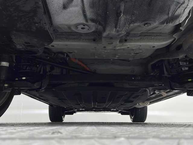ホンダ ヴェゼル ハイブリッド e:HEV Z 沖縄県 2021(令3)年 4.1万km プラチナホワイトパール 禁煙車/県外車両/8インチナビ（CD/DVD/HDMI/Bluetooth）/ホンダセンシング/バックカメラ/レザー調シートカバー/ステアリングスイッチ/クルーズコントロール/パワーバックドア/社外ウーハー/ステアリングヒーター/ブラインドスポットモニター