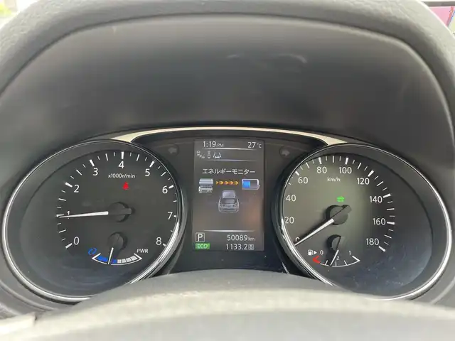 日産 エクストレイル ハイブリッド モード・プレミア 岐阜県 2017(平29)年 5万km ブリリアントホワイトパール 純正ナビ（地図SDカード無し）/クルーズコントロール/アラウンドビューモニター/サンルーフ/シルバールーフレール/白黒コンビレザーシート/前席シートヒーター/ビルトインETC/純正ドライブレコーダー/純正LEDヘッドライト/オートライト/フォグライト/パワーバックドア/フロント＆リアソナー/進入禁止標識検知