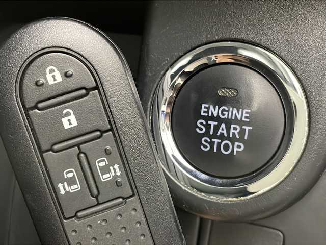 トヨタ タンク カスタムG－T 新潟県 2020(令2)年 4.1万km ブラックマイカメタリック 純正ディーラーＯＰナビ（SD・CD・Bluetooth・DVD）/両側パワースライドドア　/バックカメラ　/フルセグ　/レーンキープアシスト　/クルーズコントロール　/前後コーナーセンサー　/前後ドライブレコーダー　/純正エアロ（フロント・リアスポイラー）/ＬＥＤオートライト　/オートマチックハイビーム/ウィンカーミラー/フォグランプ/純正ETC/オートドアミラー/プッシュスタート/アイドリングストップ/スマートキー/純正フロアマット/純正１５インチアルミホイール