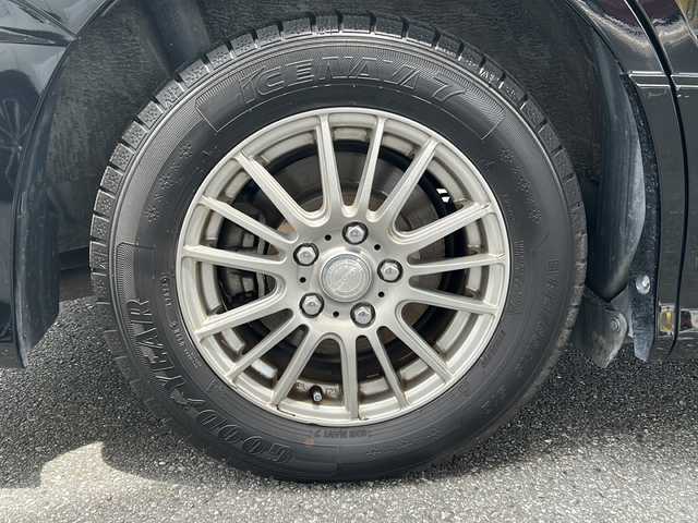 トヨタ ヴォクシー ZS 埼玉県 2015(平27)年 13.5万km ブラック 純正ホイール4つ付き