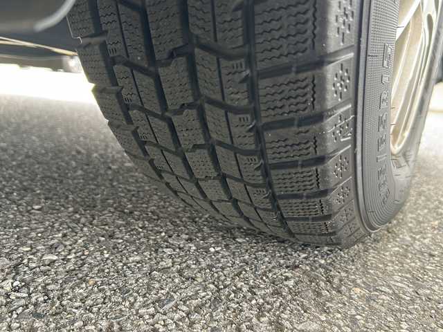 トヨタ ヴォクシー ZS 埼玉県 2015(平27)年 13.5万km ブラック 純正ホイール4つ付き