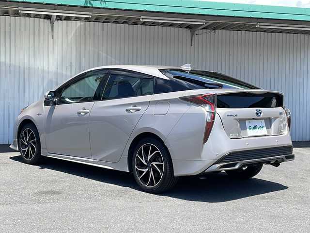トヨタ プリウス A ツーリングセレクション 長野県 2016(平28)年 7.8万km スティールブロンドM ４WD/純正OPエアロ/モデリスタ１７インチアルミ/純正9インチナビフルセグTV/トヨタセーフティセンス/バックカメラ/シートヒーター/ドアミラーヒーター/コーナーセンサー /ビルトインETC2.0/ワンオーナー/保証書・取説/スペアキー