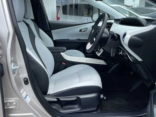 トヨタ プリウス A ツーリングセレクション 長野県 2016(平28)年 7.8万km スティールブロンドM ４WD/純正OPエアロ/モデリスタ１７インチアルミ/純正9インチナビフルセグTV/トヨタセーフティセンス/バックカメラ/シートヒーター/ドアミラーヒーター/コーナーセンサー /ビルトインETC2.0/ワンオーナー/保証書・取説/スペアキー