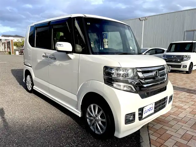 ホンダ Ｎ ＢＯＸ カスタム SSパッケージ 新潟県 2016(平28)年 7.7万km プレミアムホワイトパールⅡ (株)IDOMが運営する【じしゃロン新潟店】の自社ローン専用車両になります。/こちらは現金またはオートローンご利用時の価格です。自社ローンご希望の方は別途その旨お申付け下さい/純正ナビ/Bluetooth接続可能/CD/DVD視聴可能/フルセグTV視聴可能/バックカメラ/ビルトインETC/両側パワースライドドア/シートヒーター（D+N席）/プッシュスタート/ウィンカーミラー/ドアバイザー/スマートキー/横滑り防止装置/フォグランプ/純正フロアマット