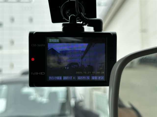 スズキ ジムニー クロスアドベンチャー 愛知県 2013(平25)年 1.1万km パール HDDナビゲーション/フルセグテレビ/CD&DVD/ETC/シートヒーター/ドライブレコーダー/フォグランプ/キーレスX2個/保証書