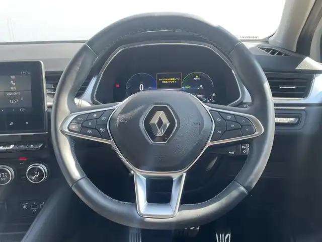 ルノー キャプチャー E－テックハイブリッド 東京都 2022(令4)年 1.4万km パールⅡ ワンオーナー/純正ディスプレイオーディオ/360°カメラ/ハーフレザーシート/シートヒーター/ハンドルヒーター/ACC/BSM/レーンキープ/ETC/前後ドライブレコーダー/AppleCarPlay/スマートキー