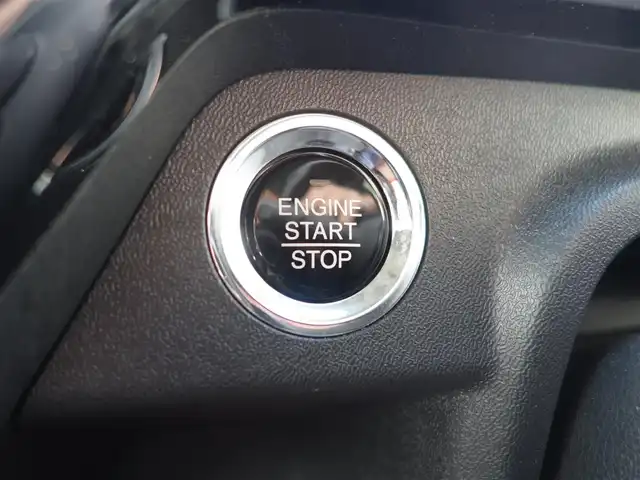 ホンダ ステップワゴン G EX 静岡県 2017(平29)年 2.5万km モダンスティールM ワンオーナー/両側パワースライドドア/ホンダセンシング/　衝突軽減ブレーキ/　アダプティブクルーズコントロール/　LKAS(車線維持支援システム）/　路外逸脱抑制システム/　誤発進抑制/　先行車発進お知らせ機能/　標識認識機能/純正Gathers９インチSDナビ/　DVD/CD/SD/BT/iPod/USB/フルセグTV/バックカメラ/ビルトインETC/社外前後ドライブレコーダー/前席シートヒーター/リアオートエアコン/わくわくテールゲート/2列目ロールサンシェード/シートバックテーブル/デジタルメーター/LEDヘッドライト/フォグライト/スマートキー2個/純正フロアマット/純正ドアバイザー/純正マッドガード/取扱説明書/保証書