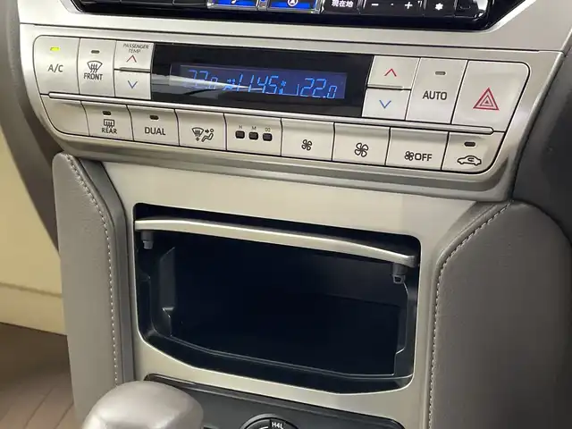 トヨタ ランドクルーザー プラド TX Lパッケージ マットブラED 新潟県 2023(令5)年 3.2万km ホワイトパールクリスタルシャイン サンルーフ/7人乗り/ベージュ革シート/プリクラッシュセーフティ/レーダークルーズコントロール/レーンキープアシスト/パーキングサポートブレーキ/ALPINEナビ/　・フルセグTV/　・CD/DVD/SD再生機能/　・Apple car play/　・HDMI/ALPINEフリップダウンモニター/ETC/パワーシート/電動格納サードシート/エアシート/シートヒーター/M’s SPEEDフロントハーフスポイラー/オートライト/オートハイビーム/LEDヘッドライト/プッシュスタート/社外ラバーマット/ステアリングスイッチ/オートドアミラー