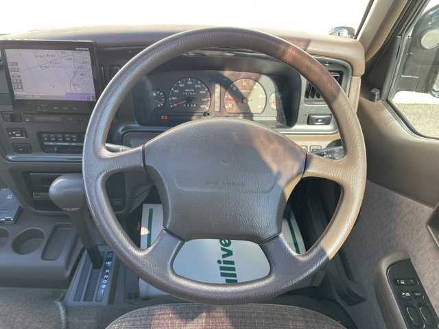 いすゞ ファーゴ LS 山形県 1997(平9)年 9.8万km 黒Ⅱ Wサンルーフ/社外ナビ/バックカメラ/ETC/ミラー型ドライブレコーダー