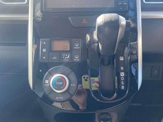 ダイハツ タント カスタム RS SA 兵庫県 2014(平26)年 2.2万km タングステングレーM スマートアシスト/純正SDナビ/(CD/DVD/BT/AUX/AM/FM)/バックカメラ/アイドリングストップ/ドアバイザー/純正フロアマット/プッシュスタート/両側パワースライドドア/ETC/LEDヘッドライト/電動格納ミラー