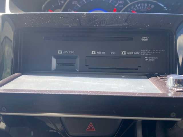 ダイハツ タント カスタム RS SA 兵庫県 2014(平26)年 2.2万km タングステングレーM スマートアシスト/純正SDナビ/(CD/DVD/BT/AUX/AM/FM)/バックカメラ/アイドリングストップ/ドアバイザー/純正フロアマット/プッシュスタート/両側パワースライドドア/ETC/LEDヘッドライト/電動格納ミラー