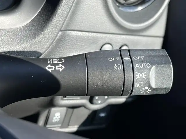 日産 ノート e－パワー メダリスト 奈良県 2018(平30)年 4.9万km ブリリアントホワイトパール 純正ナビ　[MM317D-W]/アラウンドビューモニター　/デジタルインナーミラー　/レーダークルーズコントロール　/レーンキープアシスト/ハーフレザーシート /フルセグTV /前後ドライブレコーダー /LEDヘッドライト /社外シフトレバー/フォグライト