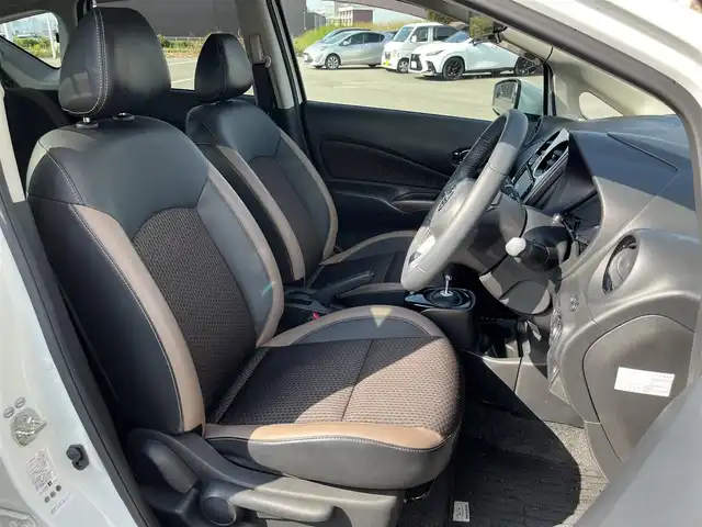 日産 ノート e－パワー メダリスト 奈良県 2018(平30)年 4.9万km ブリリアントホワイトパール 純正ナビ　[MM317D-W]/アラウンドビューモニター　/デジタルインナーミラー　/レーダークルーズコントロール　/レーンキープアシスト/ハーフレザーシート /フルセグTV /前後ドライブレコーダー /LEDヘッドライト /社外シフトレバー/フォグライト