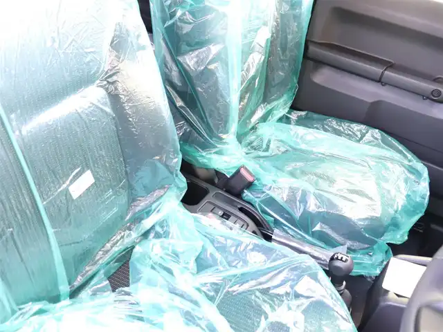 スズキ ジムニー ノマド FC 神奈川県 2025(令7)年 0.1千km 緑 登録済未使用車/フロアマット/ドアバイザー/エンジンプッシュスタート/クルーズコントロール/LEDヘッドライト/スマートキー/４WD/保証書/取説/スペアスマートキー