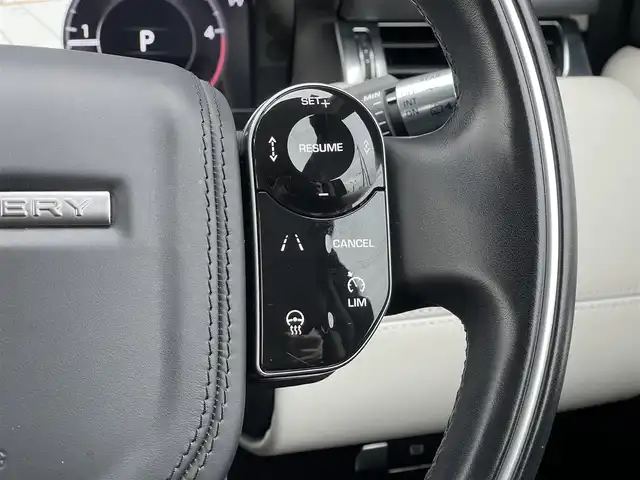 ランドローバー ランドローバー ディスカバリースポーツ　S 山梨県 2021(令3)年 3万km 青 ７シート　/白革　/純正メモリナビ　/全方位カメラ　/カープレイ　/ＡＣＣ　/ＬＫＡ　/ＢＳＭ　/電動リアゲート　/Ｐシート　　/シートヒーター　/ステリングＨ　/ＬＥＤ　/Ａライト　/Ａハイビーム　/純正１９ＡＷ