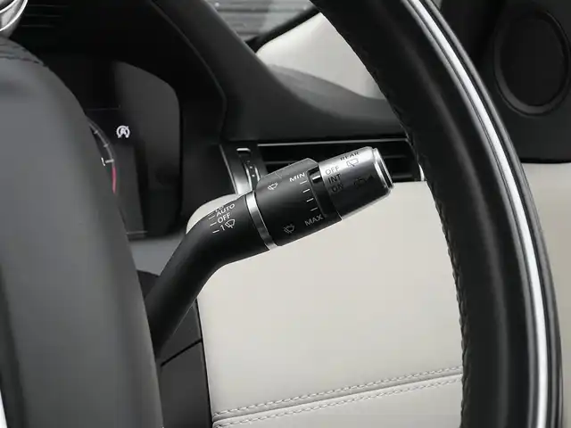 ランドローバー ランドローバー ディスカバリースポーツ　S 山梨県 2021(令3)年 3万km 青 ７シート　/白革　/純正メモリナビ　/全方位カメラ　/カープレイ　/ＡＣＣ　/ＬＫＡ　/ＢＳＭ　/電動リアゲート　/Ｐシート　　/シートヒーター　/ステリングＨ　/ＬＥＤ　/Ａライト　/Ａハイビーム　/純正１９ＡＷ