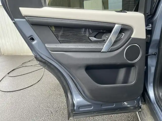 ランドローバー ランドローバー ディスカバリースポーツ　S 山梨県 2021(令3)年 3万km 青 ７シート　/白革　/純正メモリナビ　/全方位カメラ　/カープレイ　/ＡＣＣ　/ＬＫＡ　/ＢＳＭ　/電動リアゲート　/Ｐシート　　/シートヒーター　/ステリングＨ　/ＬＥＤ　/Ａライト　/Ａハイビーム　/純正１９ＡＷ