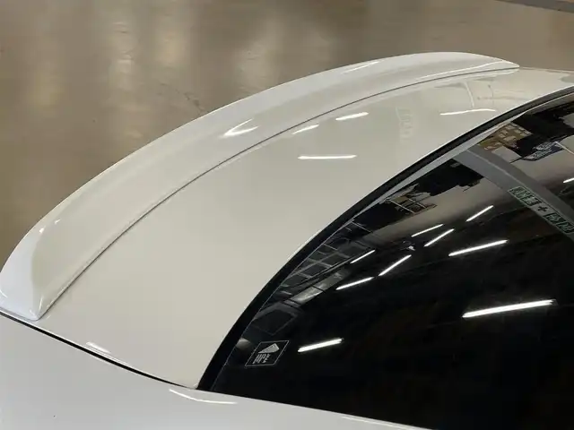 レクサス ＩＳ Ｆ 千葉県 2011(平23)年 6.8万km ホワイトパールクリスタルシャイン レイズTE37 19インチAW/HKS車高調/LXモードカーボンフロントスポイラー/社外テールライト/LEMSマフラーカッター/ブラックレザーシート/HDDナビ/フルセグTV/バックカメラ