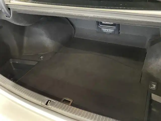 レクサス ＩＳ Ｆ 千葉県 2011(平23)年 6.8万km ホワイトパールクリスタルシャイン レイズTE37 19インチAW/HKS車高調/LXモードカーボンフロントスポイラー/社外テールライト/LEMSマフラーカッター/ブラックレザーシート/HDDナビ/フルセグTV/バックカメラ