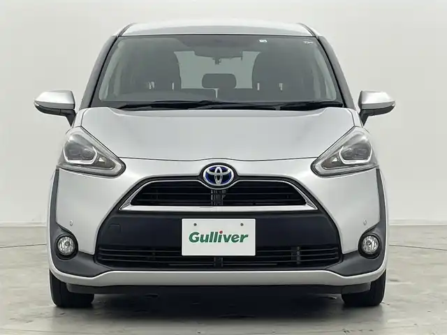 トヨタ シエンタ ハイブリッド G 群馬県 2016(平28)年 2.7万km シルバーM ナビレディパッケージ/・バックカメラ/・ステアリングスイッチ/LEDランプパッケージ/・LEDヘッドランプ/・フロントフォグランプ/＝＝＝＝＝＝/社外ナビ(AVIC-RW99)/AM/FM/CD/DVD/BT/フルセグ/ETC/社外前後ドライブレコーダー(GL-03AP)/両側パワースライドドア/前後コーナーセンサー/スマートキー/プッシュスタート