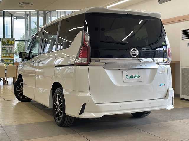 日産 セレナ ハイウェイスター プロパイロットED 道央・札幌 2017(平29)年 3.2万km ブリリアントホワイトパール ・4WD/・社外ナビ/フルセグTV/DVD/CD/SD/BT/・バックカメラ/・両側パワースライドドア/・プロパイロット/・エマージェンシーブレーキ/・車線逸脱防止支援/・標識検知/・パーキングセンサー/・アイドリングストップ/・横滑り防止/・ETC/・LEDヘッドライト/・フロントフォグ/・プッシュスタート/・インテリジェントキー/・電格ミラー/・冬タイヤ純正15インチAW積込