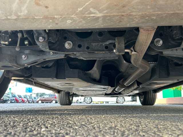 トヨタ ＲＡＶ４ X 茨城県 2020(令2)年 7.3万km 黒 純正ナビ/-BT/フルセグTV/クルーズコントロール　/ＥＴＣ　/バックカメラ　/フルセグＴＶ　/純正ナビ　/モデリスタエアロ　/Ｗサイドエアバック　/衝突軽減システム　/オートライト　/オートマチックハイビーム　/記録簿