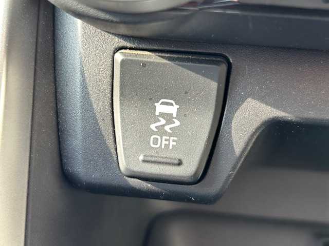 トヨタ ＲＡＶ４ X 茨城県 2020(令2)年 7.3万km 黒 純正ナビ/-BT/フルセグTV/クルーズコントロール　/ＥＴＣ　/バックカメラ　/フルセグＴＶ　/純正ナビ　/モデリスタエアロ　/Ｗサイドエアバック　/衝突軽減システム　/オートライト　/オートマチックハイビーム　/記録簿