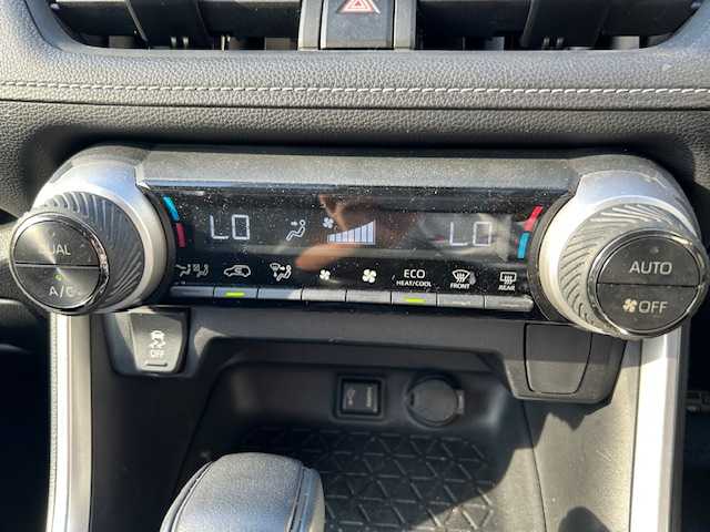 トヨタ ＲＡＶ４ X 茨城県 2020(令2)年 7.3万km 黒 純正ナビ/-BT/フルセグTV/クルーズコントロール　/ＥＴＣ　/バックカメラ　/フルセグＴＶ　/純正ナビ　/モデリスタエアロ　/Ｗサイドエアバック　/衝突軽減システム　/オートライト　/オートマチックハイビーム　/記録簿