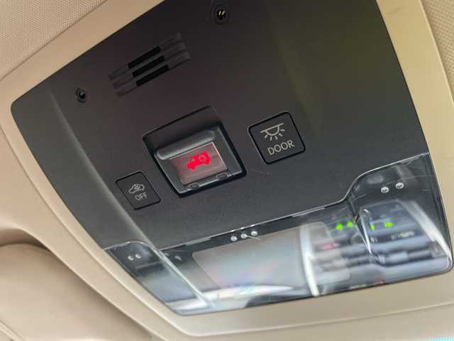 レクサス ＮＸ 200t Iパッケージ 石川県 2015(平27)年 12.1万km 赤 純正ナビ　フルセグＴＶ　パノラマモニター　ＬＥＤヘッドライト　パワーバックドア　革シート　シートヒーター　ハンドルヒーター　クルコン　レーダーブレーキ　コーナーセンサー　パワーシート　ＥＴＣ