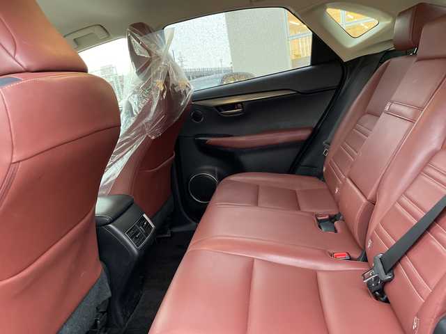 レクサス ＮＸ 200t Iパッケージ 石川県 2015(平27)年 12.1万km 赤 純正ナビ　フルセグＴＶ　パノラマモニター　ＬＥＤヘッドライト　パワーバックドア　革シート　シートヒーター　ハンドルヒーター　クルコン　レーダーブレーキ　コーナーセンサー　パワーシート　ＥＴＣ