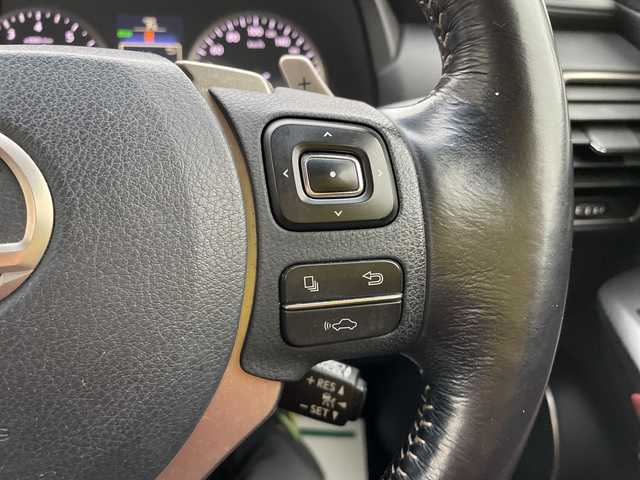 レクサス ＮＸ 200t Iパッケージ 石川県 2015(平27)年 12.1万km 赤 純正ナビ　フルセグＴＶ　パノラマモニター　ＬＥＤヘッドライト　パワーバックドア　革シート　シートヒーター　ハンドルヒーター　クルコン　レーダーブレーキ　コーナーセンサー　パワーシート　ＥＴＣ