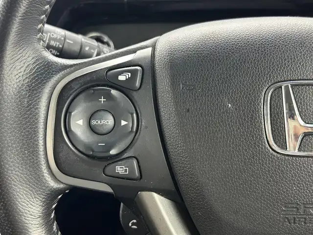 ホンダ ステップワゴン スパーダ ハイブリッド G ホンダセンシング 熊本県 2019(平31)年 4.6万km プレミアムスパークルブラックパール 純正ナビ（ＣＤ・ＤＶＤ・フルセグ・ＢＴ・ＳＤ・ＵＳＢ）/バックカメラ　/純正フリップダウンモニター　/社外前後ドライブレコーダー　/ビルトインＥＴＣ　/両側パワースライドドア　/クルーズコントロール/衝突軽減ブレーキ/レーンキープアシスト/横滑り防止/アイドリングストップ/純正フロアマット/純正16インチAW/オートライト/LEDヘッドライト/フォグランプ/スマートキー/プッシュスタート